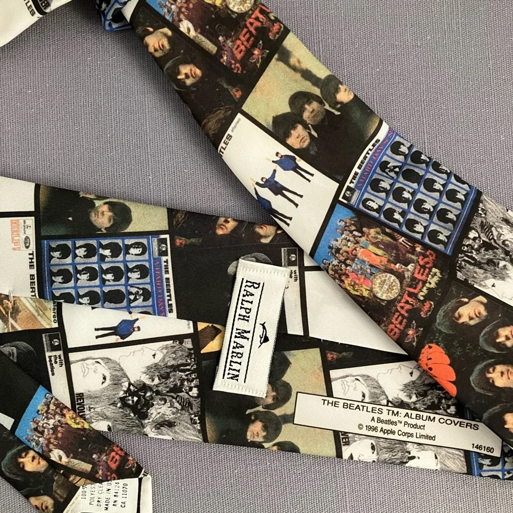 Vintage Beatles Neck Tie "The Album Covers" - Picture 2 of 6